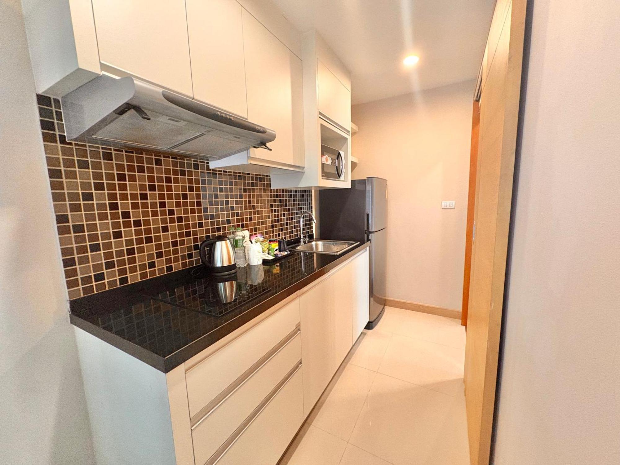 Icon Narindra Sukhumvit Thailand 50sqm To 90sqm & Free Minibar