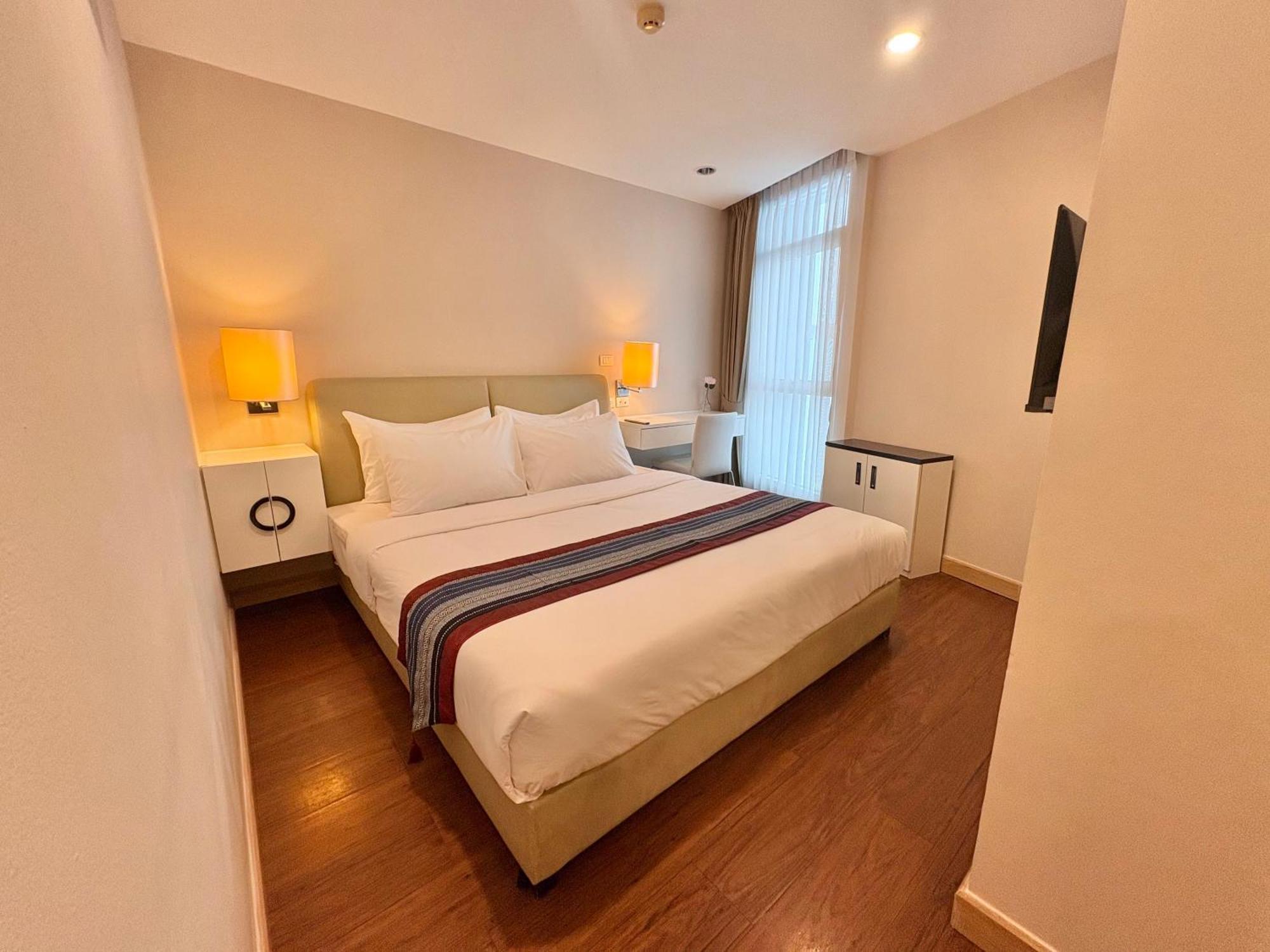 Hotel Icon Narindra Sukhumvit Thailand 50sqm To 90sqm & Free Minibar