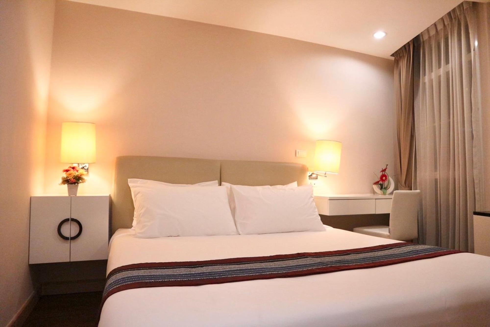 Icon Narindra Sukhumvit Thailand 50sqm To 90sqm & Free Minibar Hotel