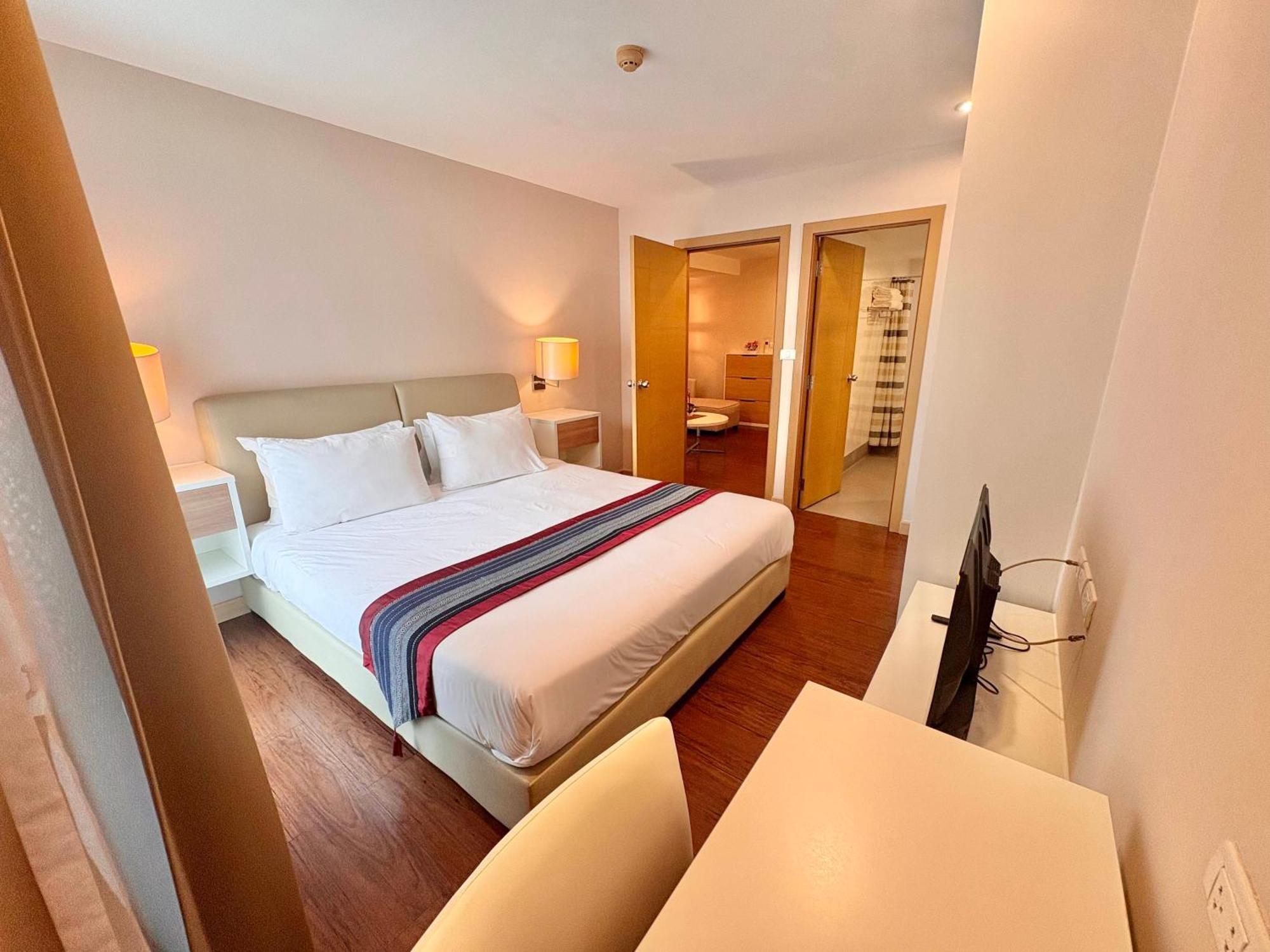 Icon Narindra Sukhumvit Thailand 50sqm To 90sqm & Free Minibar Hotel 4*